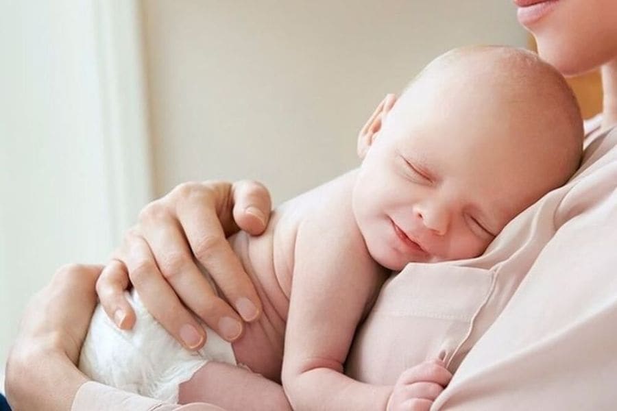 Trẻ dưới 1 tuổi có hệ miễn dịch chưa hoàn thiện, rất dễ gặp các vấn đề sức khỏe cần điều trị y tế