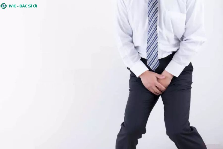 Lão hóa và thói quen sinh hoạt là nguyên nhân phổ biến khiến nam giới đi tiểu đêm nhiều lần