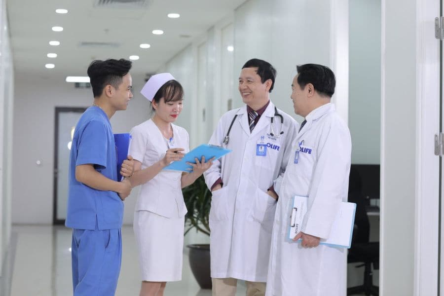 Bệnh viện Quốc tế Dolife mang đến dịch vụ khám chữa bệnh cơ xương khớp chất lượng cao cùng đội ngũ chuyên gia hàng đầu