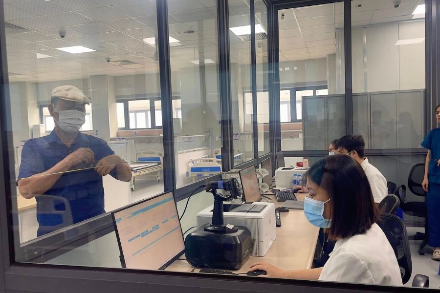 Người dùng dễ dàng chọn lịch hẹn trước để giảm thiểu thời gian xếp hàng tại bệnh viện