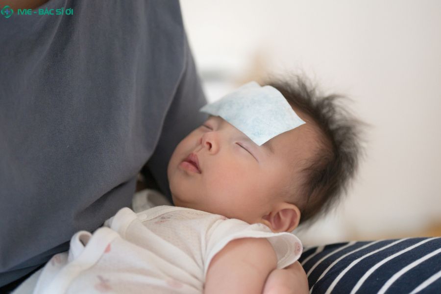 Tiêm cúm có gây sốt co giật không?