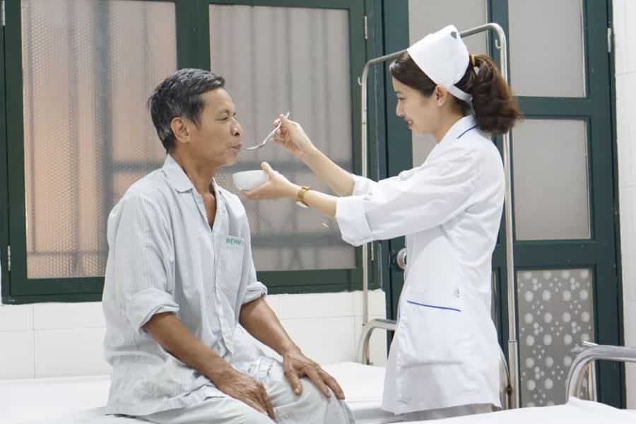 Viện Sức khỏe Tâm thần Bạch Mai sở hữu các thiết bị hiện đại hỗ trợ can thiệp thần kinh không xâm lấn cho bệnh nhân