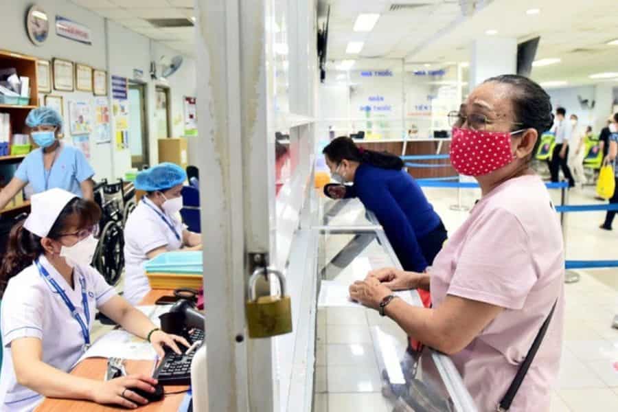 Người bệnh vẫn có thể phải trả phần đồng chi trả và chi phí ngoài danh mục