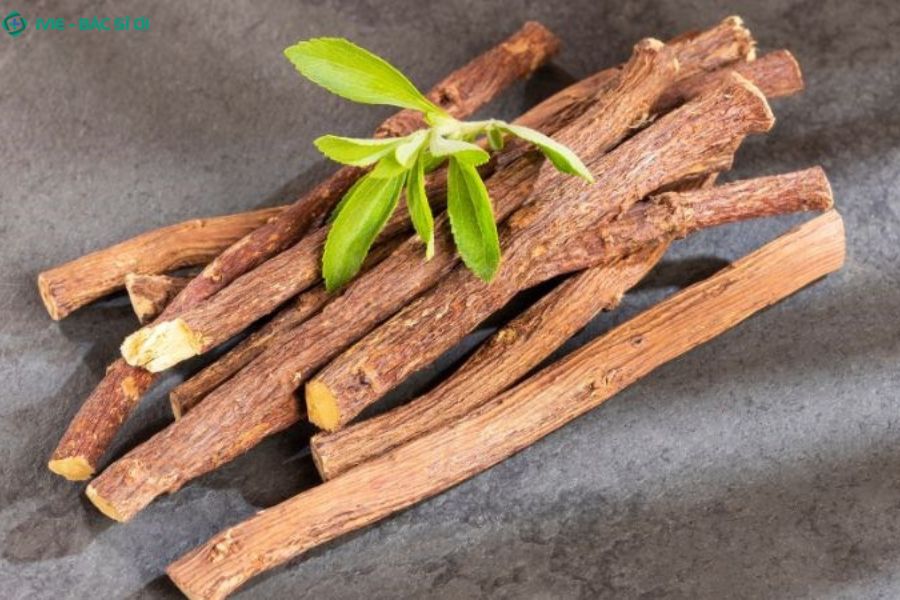 Sử dụng cam thảo với liều lượng vừa phải giúp giảm viêm, bảo vệ niêm mạc và hỗ trợ phục hồi