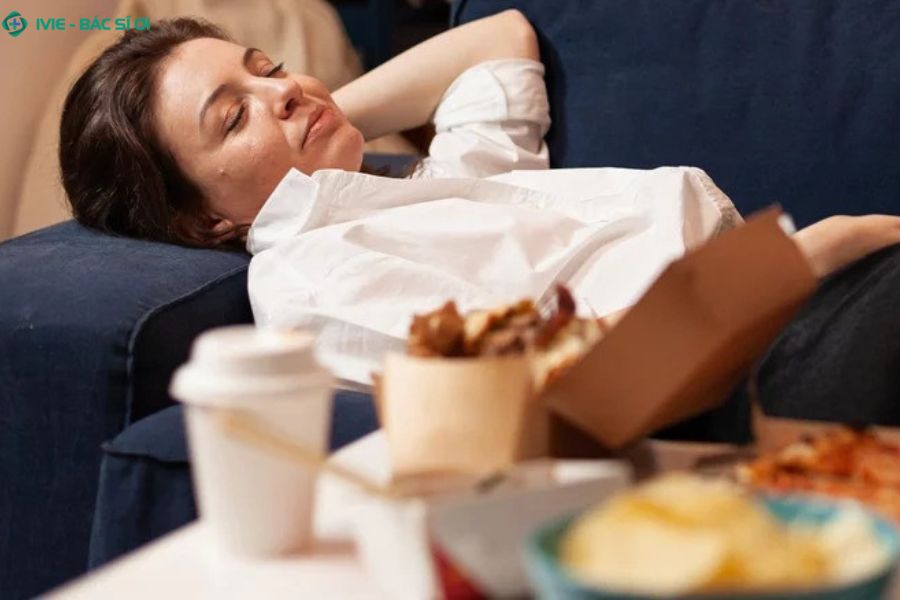 Những điều cần tránh khi bị nóng bụng