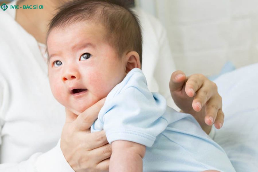 Dấu hiệu cần theo dõi khi trẻ 3 tháng ho có đờm không sốt