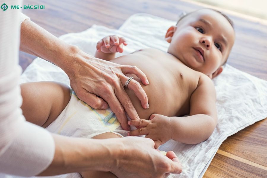 Nhận biết sức khỏe trẻ qua màu phân