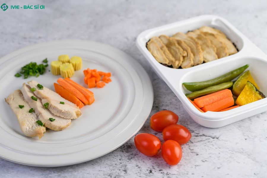 Ăn mềm, chia nhỏ bữa giúp dạ dày dễ chịu hơn