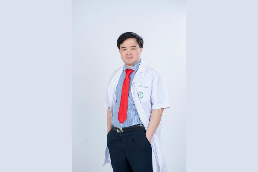 PGS.TS. Phạm Văn Thái – Phó Viện trưởng Viện YHHN và UB Bạch Mai