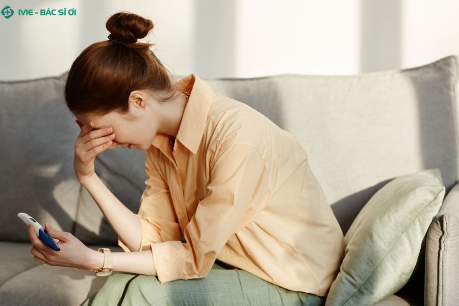 Những rủi ro y tế như viêm nhiễm, ung thư cổ tử cung và vô sinh là cái giá quá đắt đối với việc quan hệ tình dục quá sớm