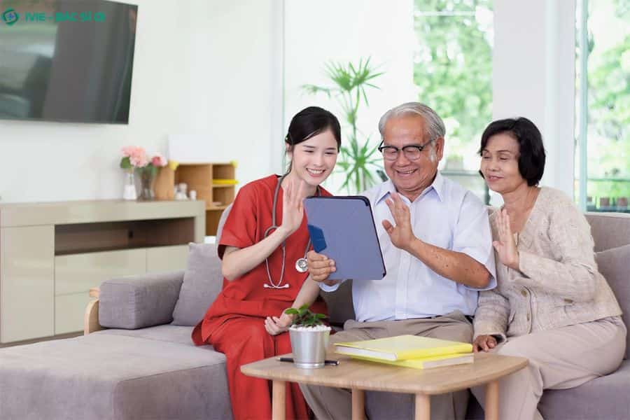 Khoảng trống chi phí ngoài BHYT là nguyên nhân chính gây gánh nặng tài chính khi cha mẹ nằm viện