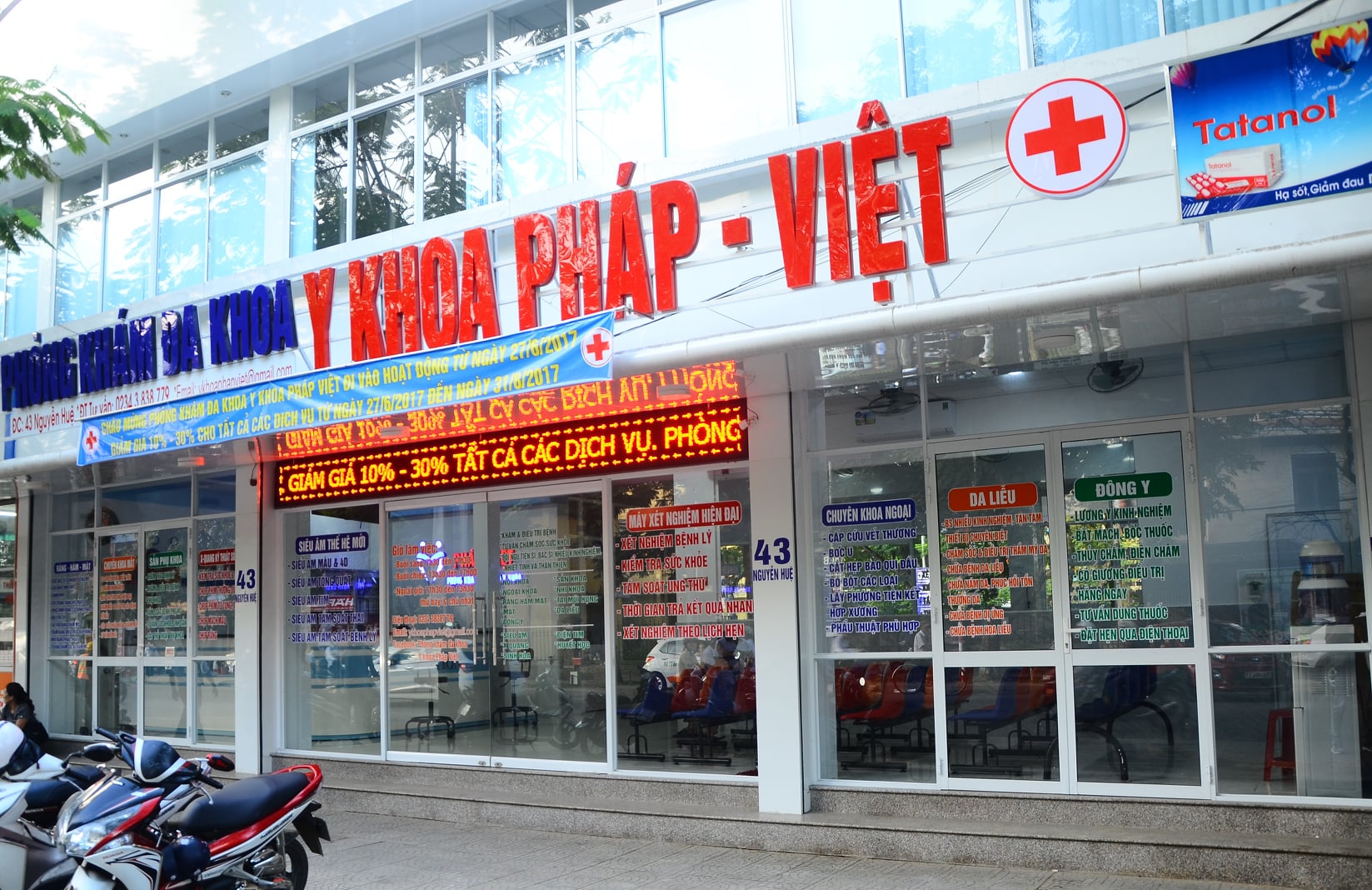 Banner Phòng Khám Đa Khoa Y Khoa Pháp Việt