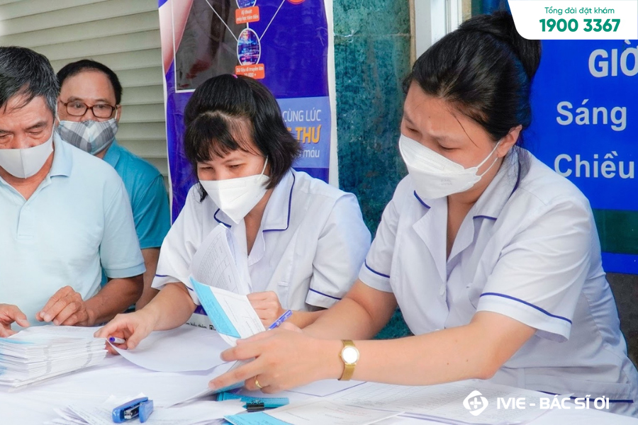 Đội ngũ nhân viên y tế tại Bv Hồng Phát được đào tạo chuyên nghiệp, tận tình với bệnh nhân