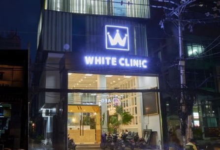 Logo White Clinic
