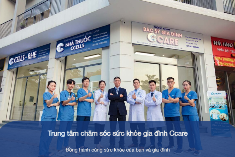 Đội ngũ bác sĩ CCare luôn nhiệt tình tư vấn và chăm sóc sức khỏe của trẻ)