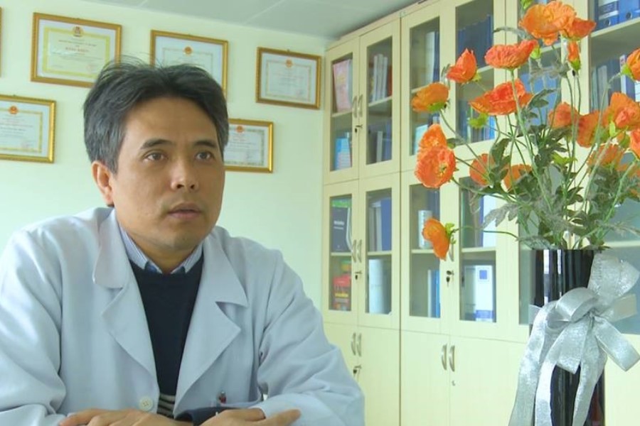Bác sĩ Hồ Sỹ Hùng “bàn tay vàng” trong hỗ trợ sinh sản tại Bệnh viện Đa khoa Hà Nội