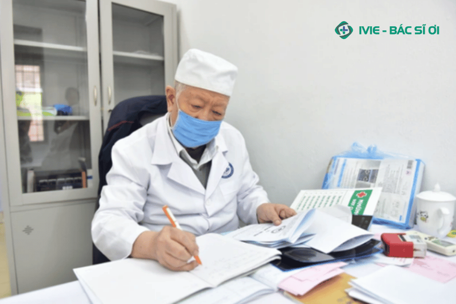 Bác sĩ Lê Đức Hinh cố vấn thần kinh, bệnh viện Hồng Phát