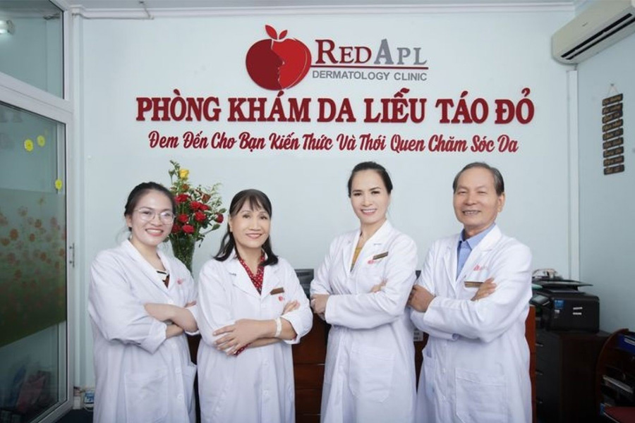 Bác sĩ phòng khám da liễu Táo Đỏ