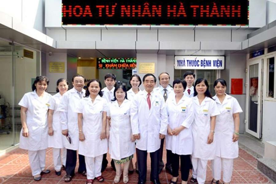 Bác sĩ tại bệnh viện đa khoa tư nhân Hà Thành
