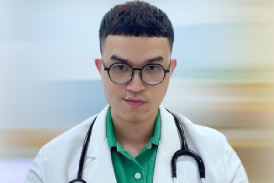 Bác sĩ Trần Lê Viết Thanh