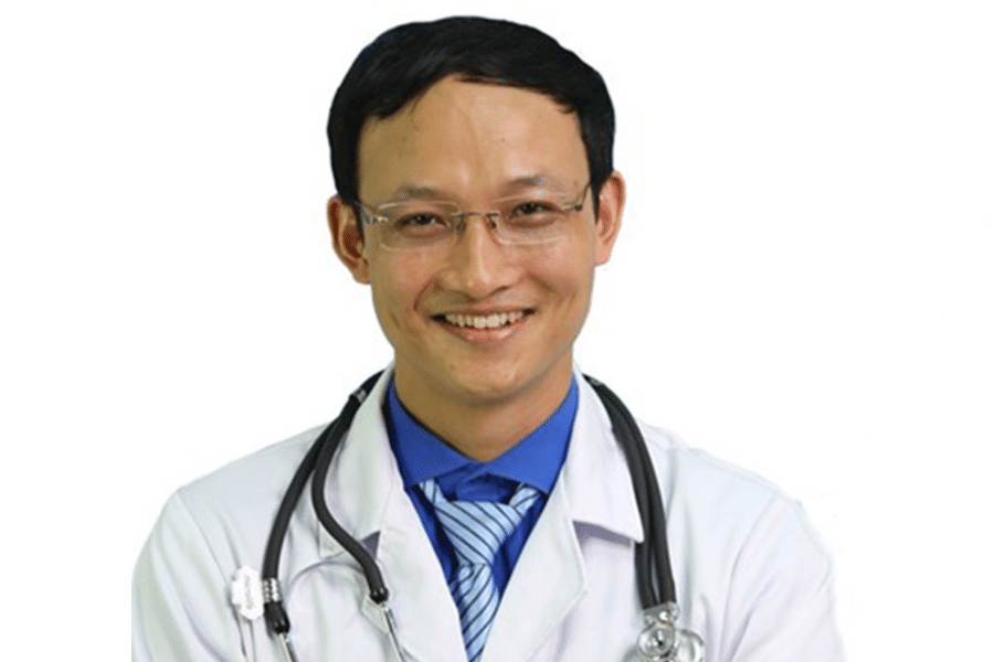 Bác sĩ Trần Quốc Khánh, khoa Phẫu thuật Cột sống Bệnh viện Việt Đức