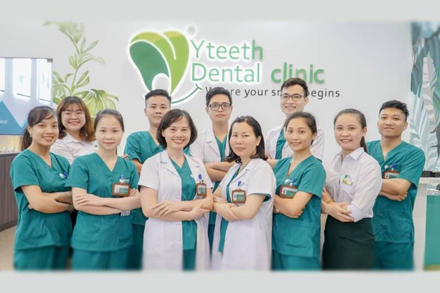Đội ngũ y bác sĩ làm việc tại Yteeth Hà Nội