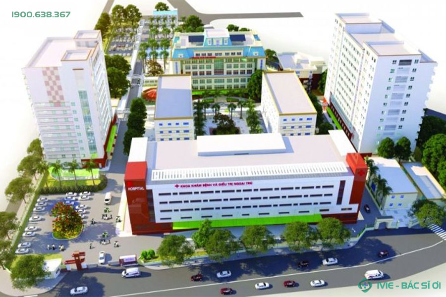 Bệnh viện E là bệnh viện đa khoa trung ương hạng I trực thuộc Bộ Y Tế
