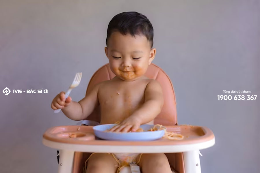 Trẻ biếng ăn, chán ăn có thể là dấu hiệu trẻ thiếu canxi