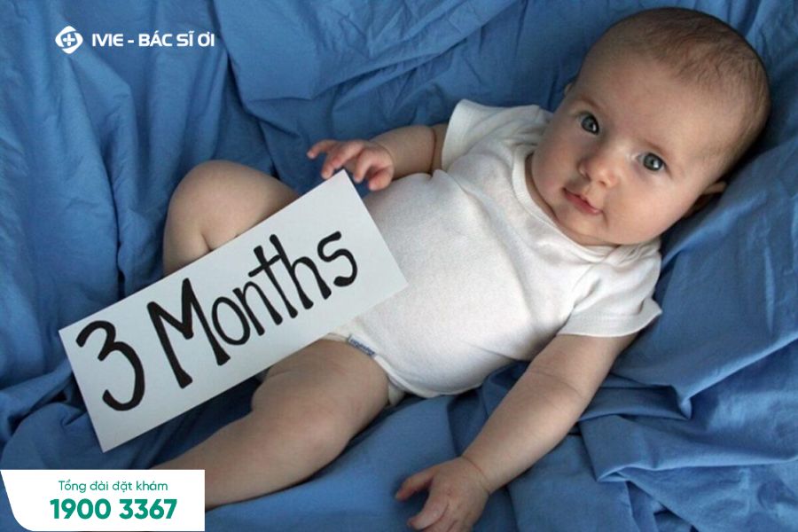  Cân nặng 3 tháng đầu của trẻ sơ sinh là từ 5.8 - 6.4kg