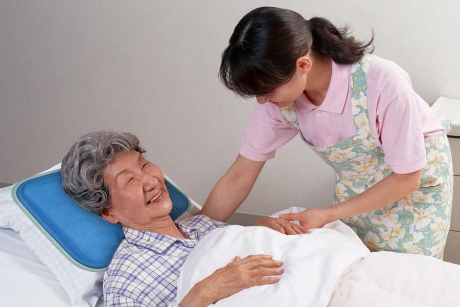 Phòng khám Chân Trời Mới cung cấp dịch vụ chăm sóc người cao tuổi