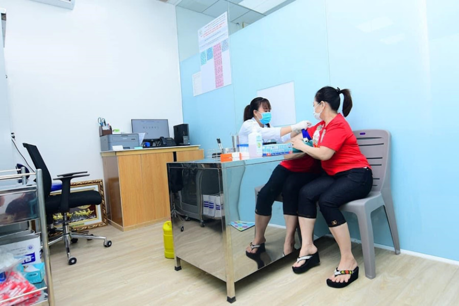 Khám bệnh tại Phòng khám đa khoa Quốc tế Việt HealthCare 