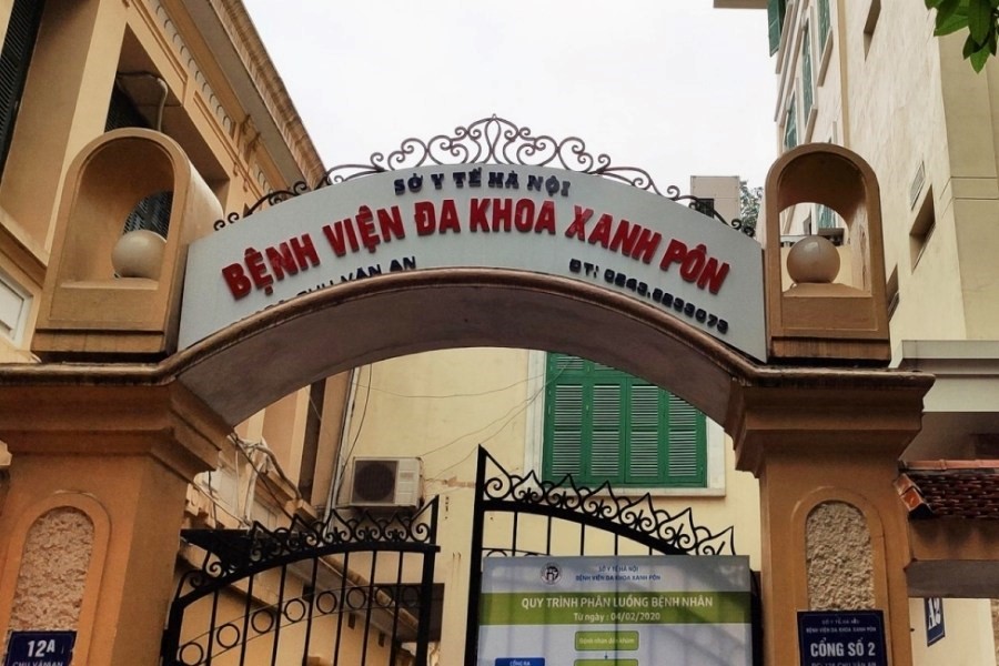 Cổng chính bệnh viện đa khoa Xanh Pôn Hà Nội