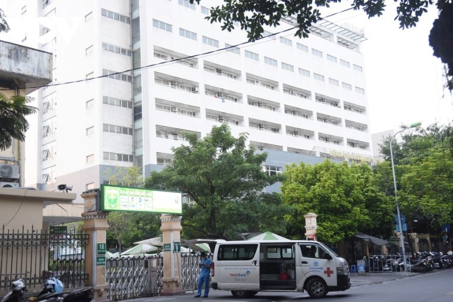 Hình ảnh Cổng số 8 Phủ Doãn, Tràng Thi Bệnh viện Hữu Nghị Việt Đức 