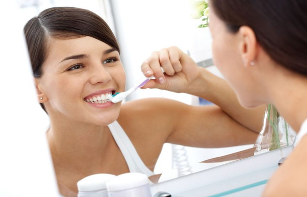 Đánh răng không đúng cách nguyên nhân sâu răng