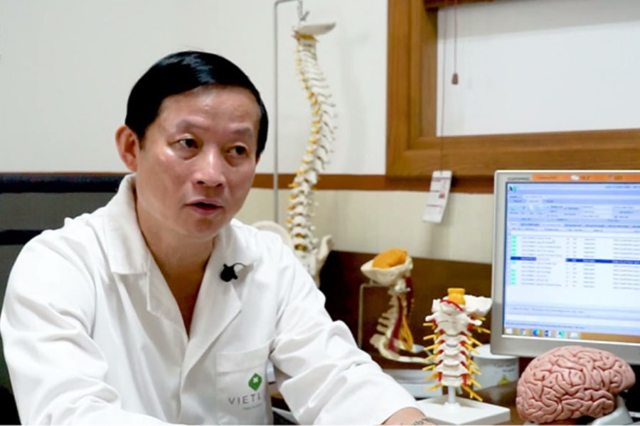  PGS.TS Kiều Đình Hùng là 1 trong những bác sĩ đầu ngành trong lĩnh vực Thần kinh cột sống