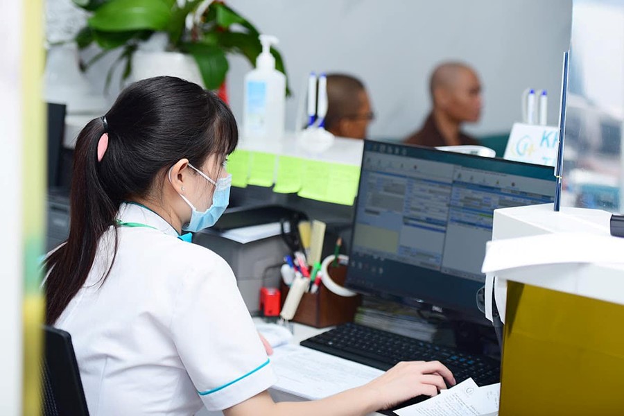 đặt lịch khám tại Phòng khám đa khoa Việt HealthCare