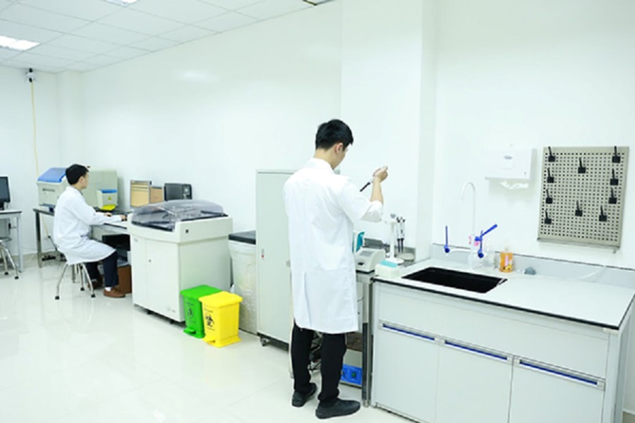 Không gian làm việc của các y bác sĩ khá rộng rãi.