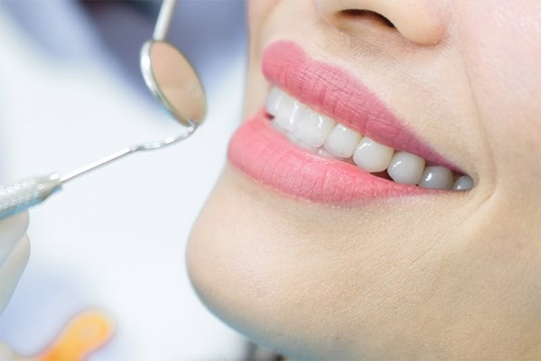 Review các dịch vụ làm răng có tại các cơ sở, phòng khám...