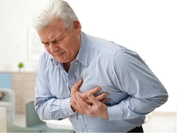 Người già có nguy cơ mắc bệnh mạch vành