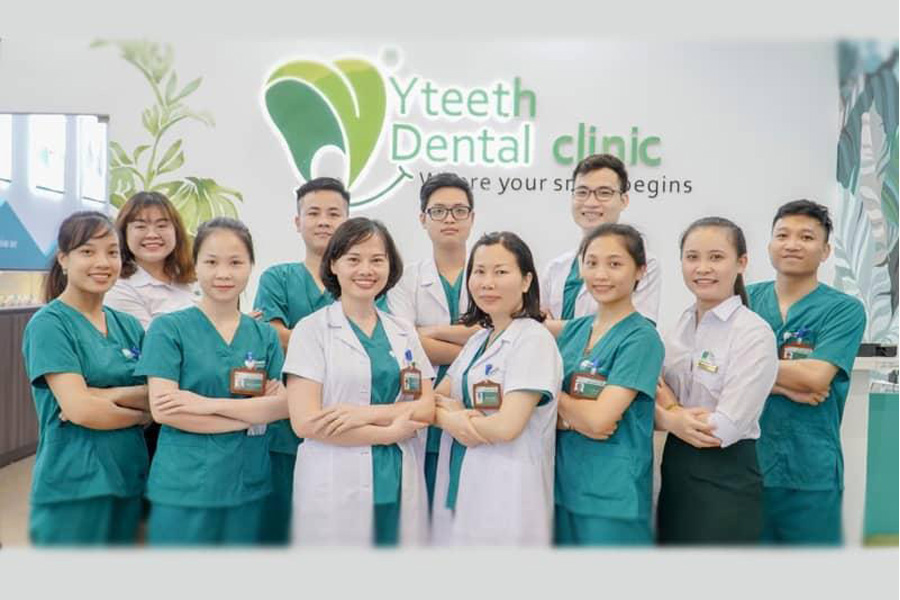 Đội ngũ các y bác sĩ làm việc tại Yteeth