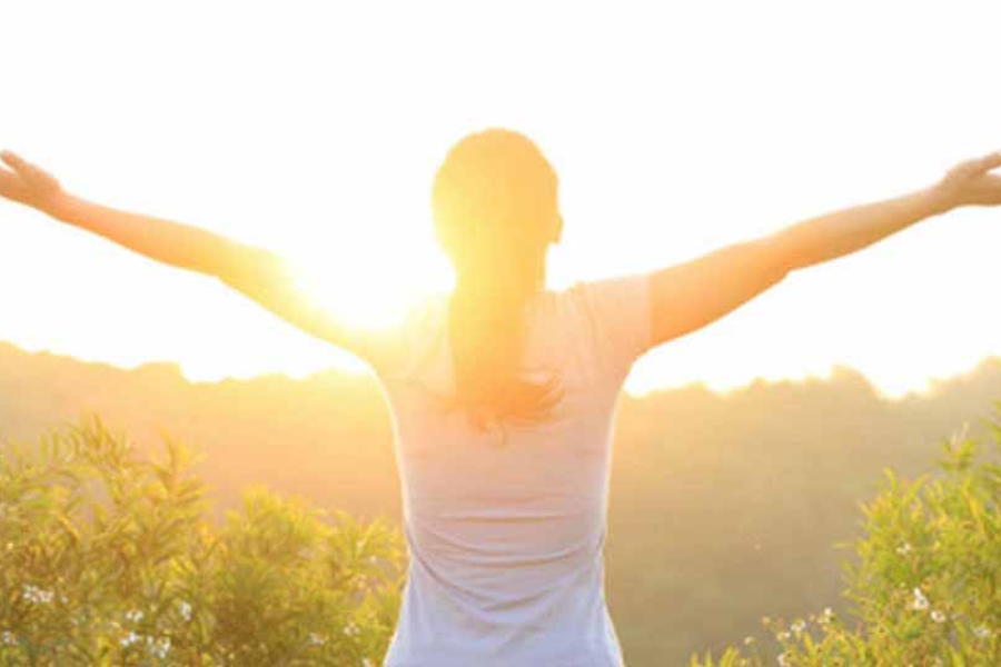 Bổ sung vitamin D thông qua tăng việc tiếp xúc với ánh nắng