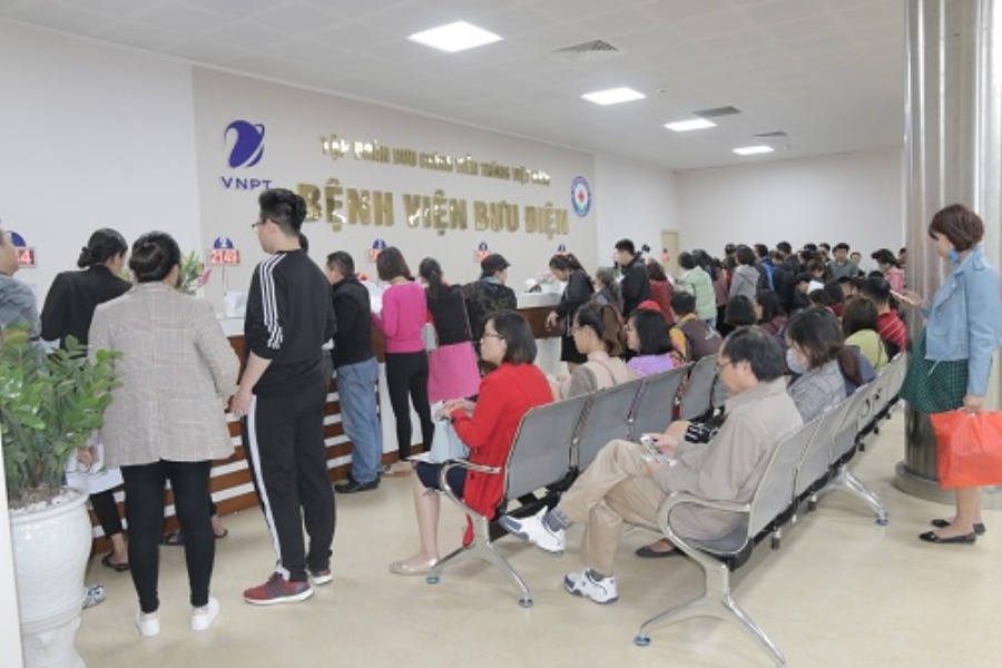 Hình ảnh sảnh chờ tại bệnh viện Bưu điện Hà Nội