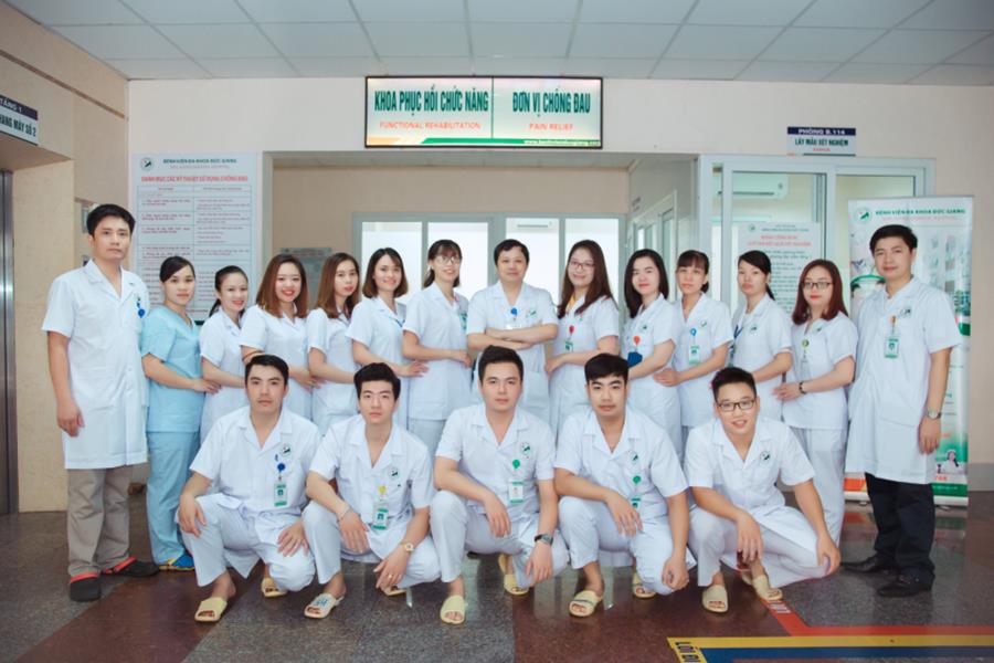 Đội ngũ y bác sĩ của Khoa Phục hồi chức năng Bệnh viện đa khoa Đức Giang
