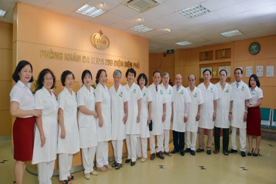 Đội ngũ y bác sĩ tại Phòng khám Đa khoa 28B Điện Biên Phủ