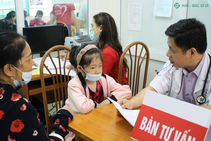 Bệnh viện tim Hà Thành tiêu thụ nhà giam và điều trị cho từng lứa tuổi