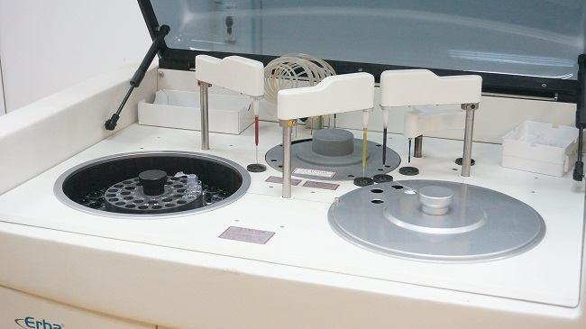Máy xét nghiệm sinh hóa tự động XL 300