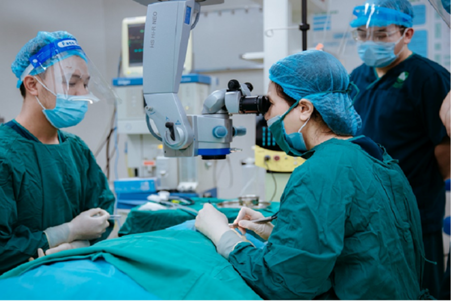 Bác sĩ Nguyễn Thị Xuân Loan khám và điều trị các bệnh lý về mắt