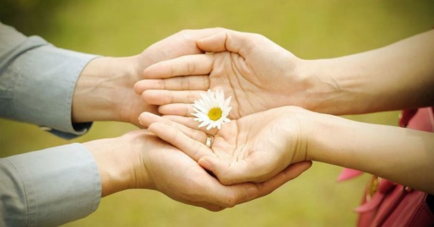 Nhân Ái - giúp đỡ người dân khó khăn trong mùa dịch Covid 19