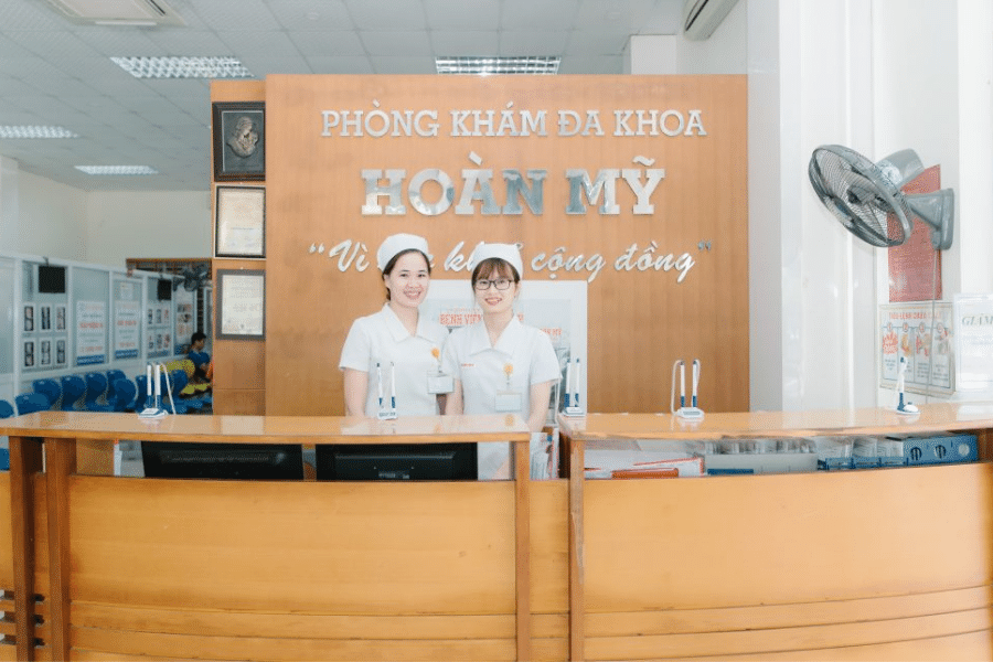 Nhân viên chăm sóc tại Phòng Khám Đa Khoa Hoàn Mỹ Sài Gòn (Tân Bình)