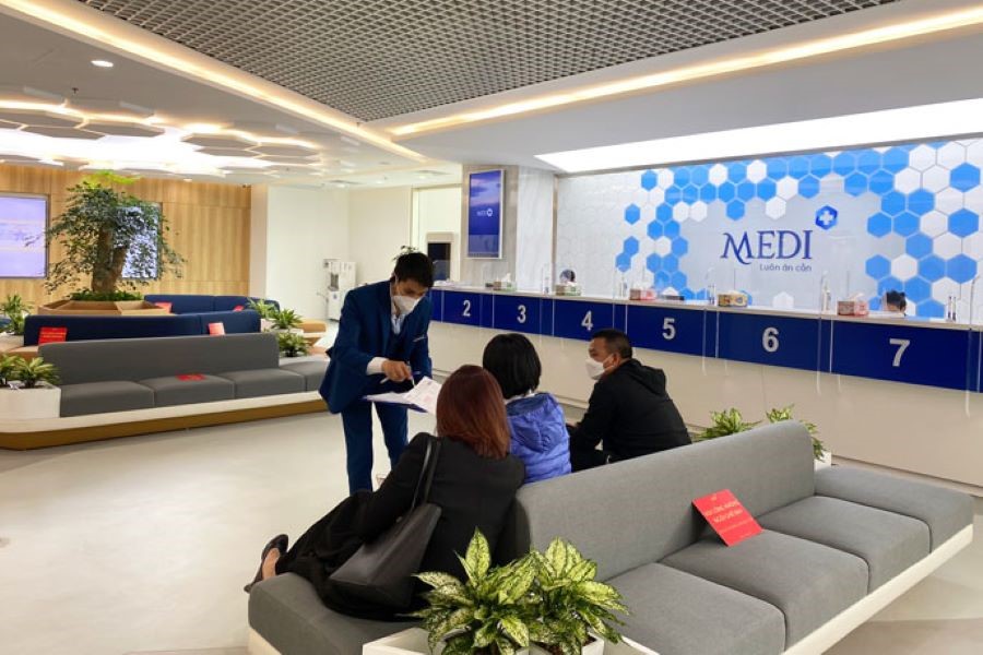 Nhân viên tại MEDIPLUS luôn hướng dẫn tận tình